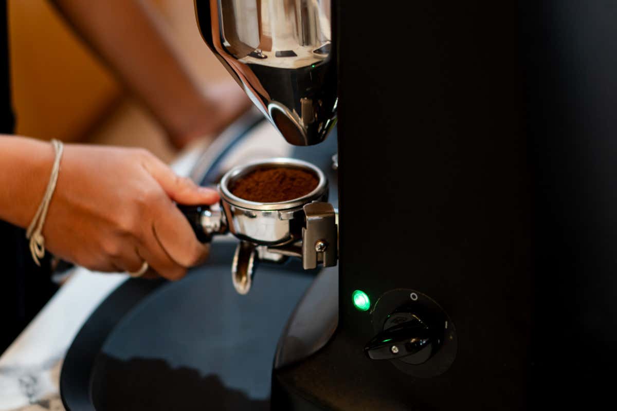 Comodato d’uso nel bar: quando la macchina del caffè diventa una gabbia commerciale Comodato d’uso nel bar: quando la macchina del caffè diventa una gabbia commerciale