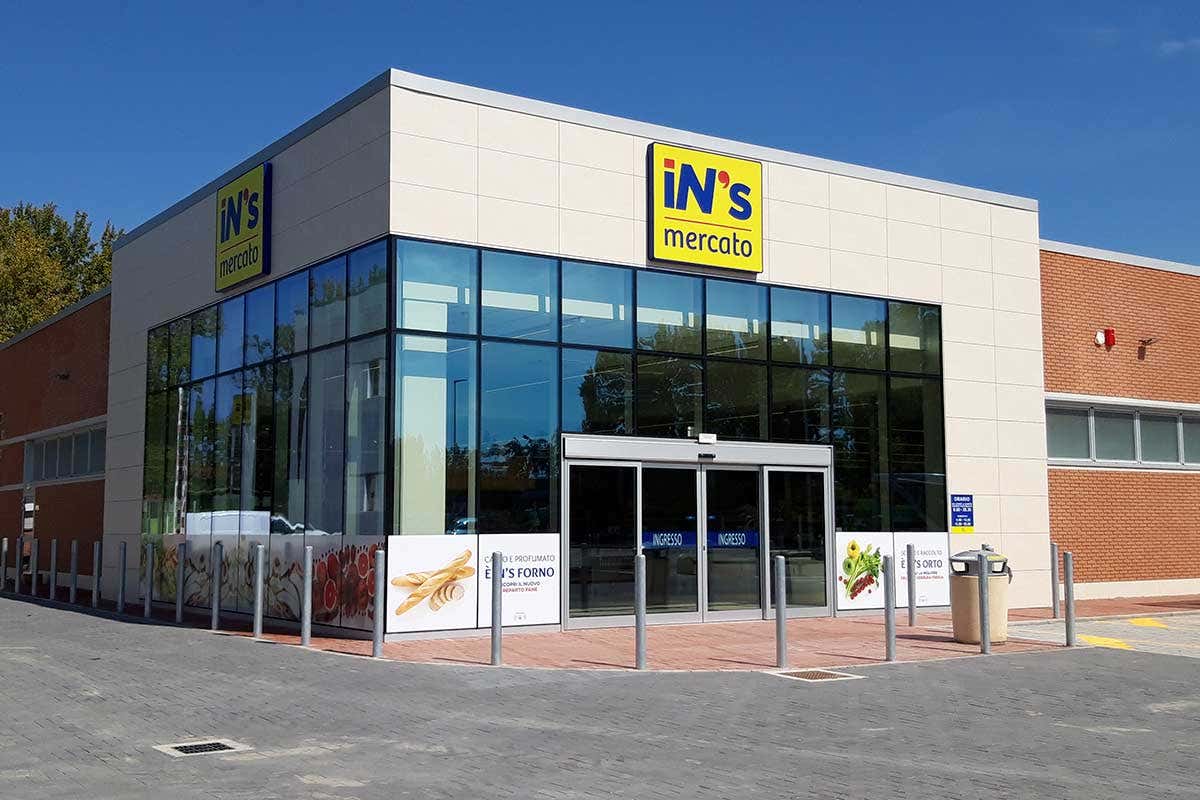 Un punto vendita a insegna IN's mercato Il discount IN's non si ferma ed entro fine anno raggiungerà i 480 punti vendita Un punto vendita a insegna IN's mercato Il discount IN's non si ferma ed entro fine anno raggiungerà i 480 punti vendita