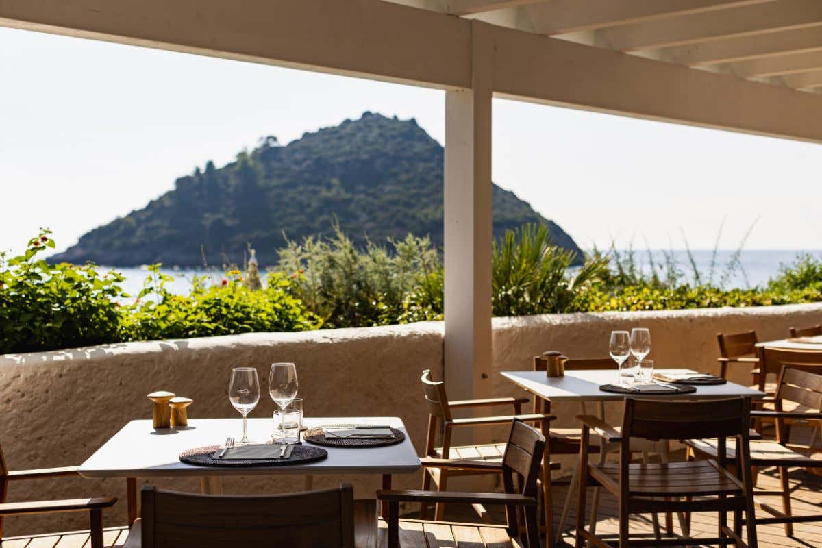 Novità all'Argentario: apre “Isolotto”, il beach club dell’hotel La Roqqa Novità all'Argentario: apre “Isolotto”, il beach club dell’hotel La Roqqa
