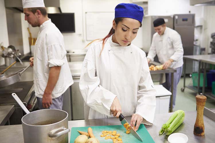 (Lavoro a chiamata, il 2017 un anno boom Crescita esponenziale, burocrazia lenta)