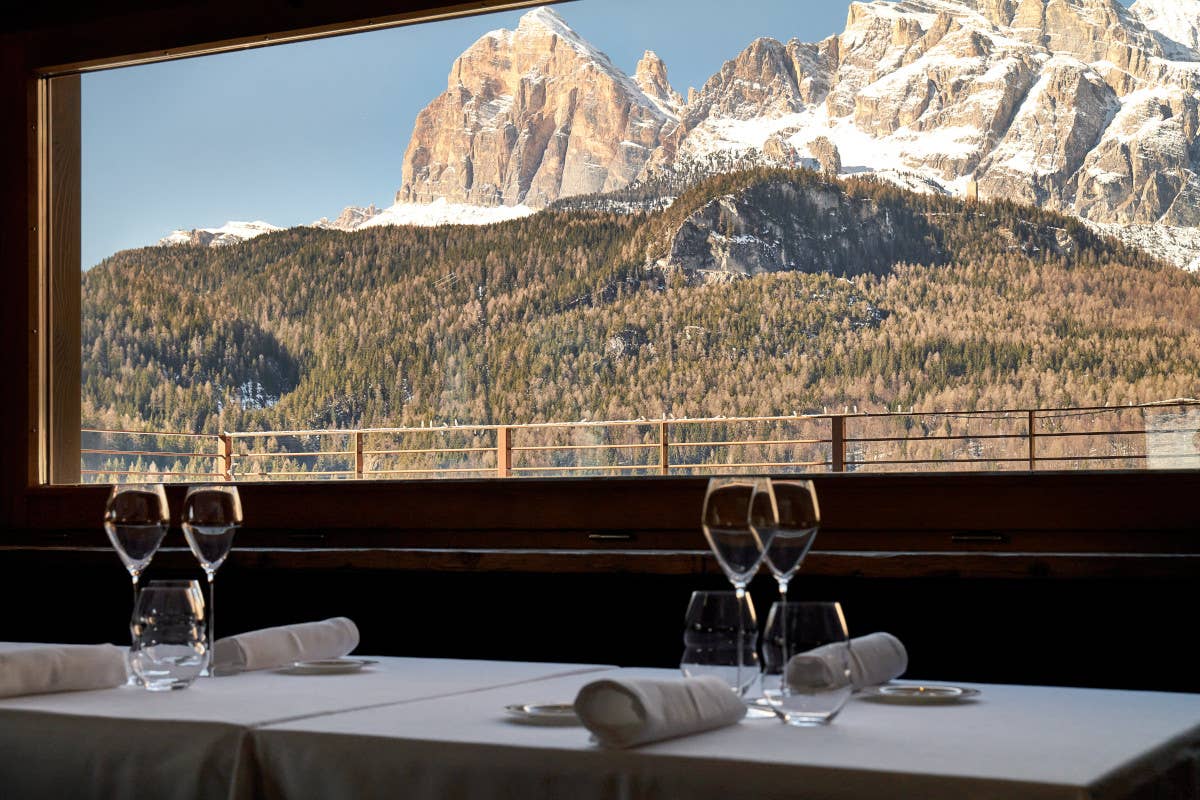 Spa, sci e cocktail sotto le stelle al Rosapetra, hotel di lusso a Cortina