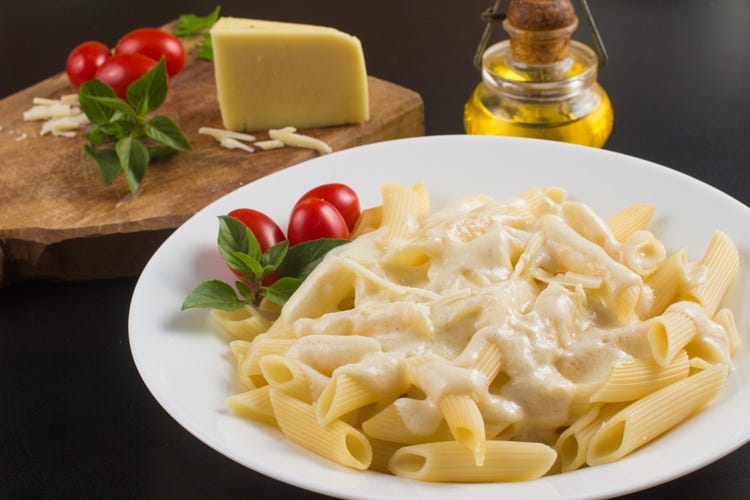 Pasta e formaggi sono i prodotti del Made in Italy preferiti in America (Il Made in Italy vola in America Gli influencer preferiscono la bufala)