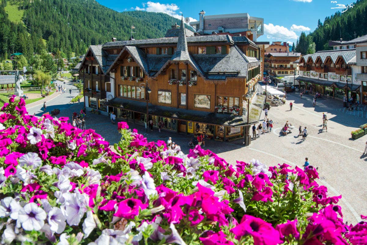 Il centro di Madonna di Campiglio, in provincia di Trento Madonna di Campiglio: esperienze ed eventi d’alta gamma per un’estate unica