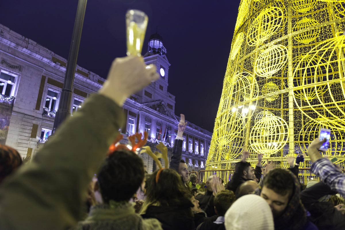 Madrid, Puerta del Sol in festa - Foto César Lucas Abreu@Madrid Destino Fine anno in Spagna una festa continua