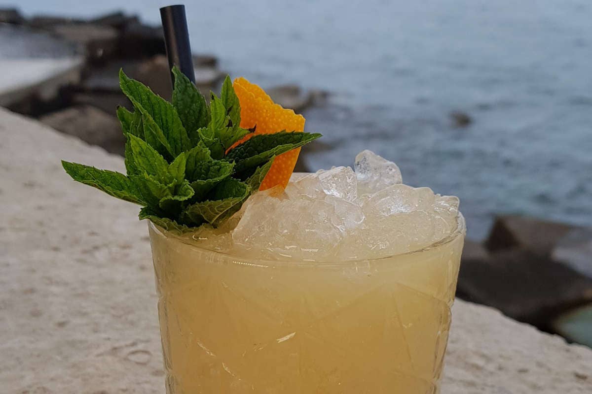 Mai Tai: il cocktail ideato da Trader Vic compie 80 anni