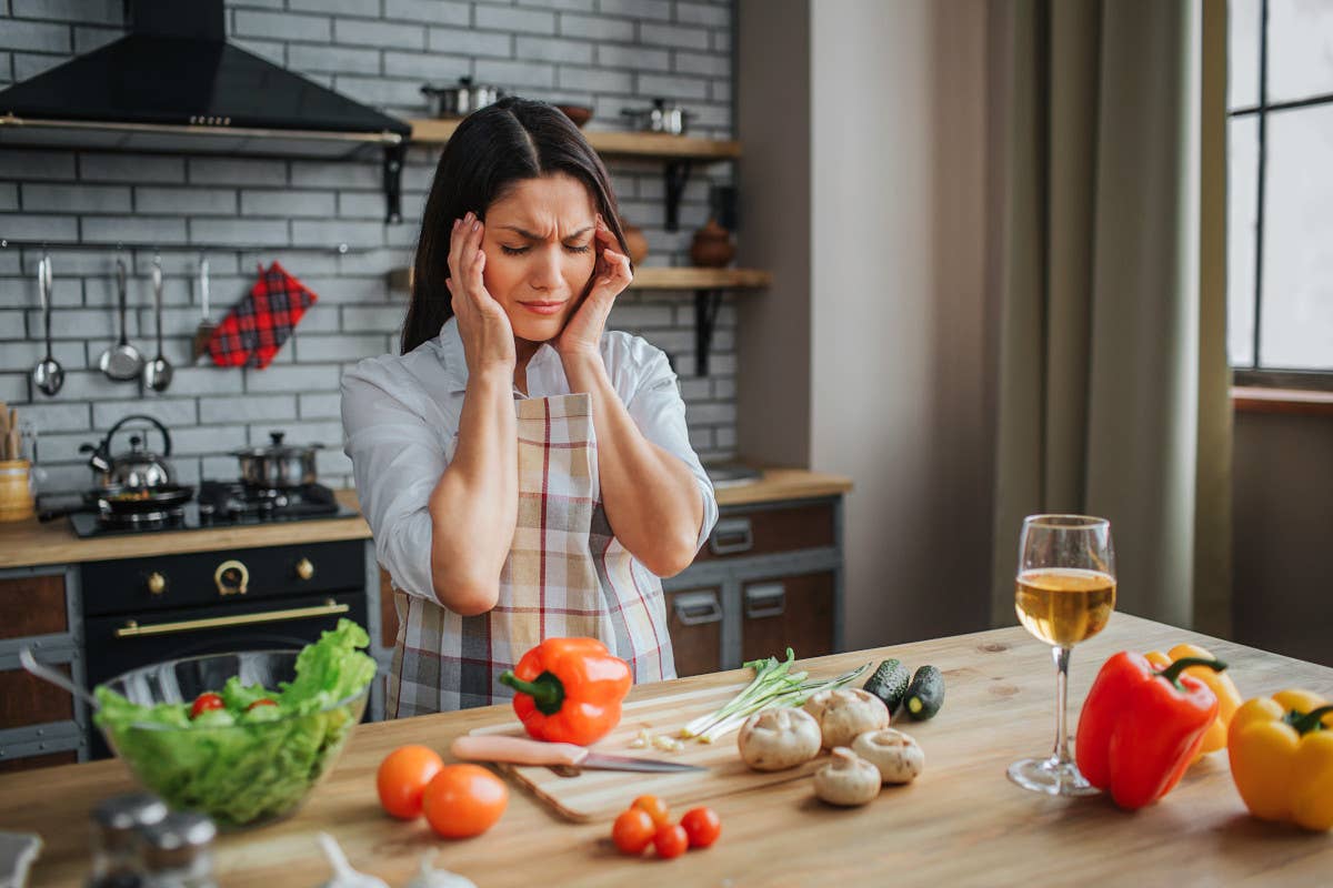 Mal di testa? Forse dipende dal cibo: ecco gli alimenti da evitare