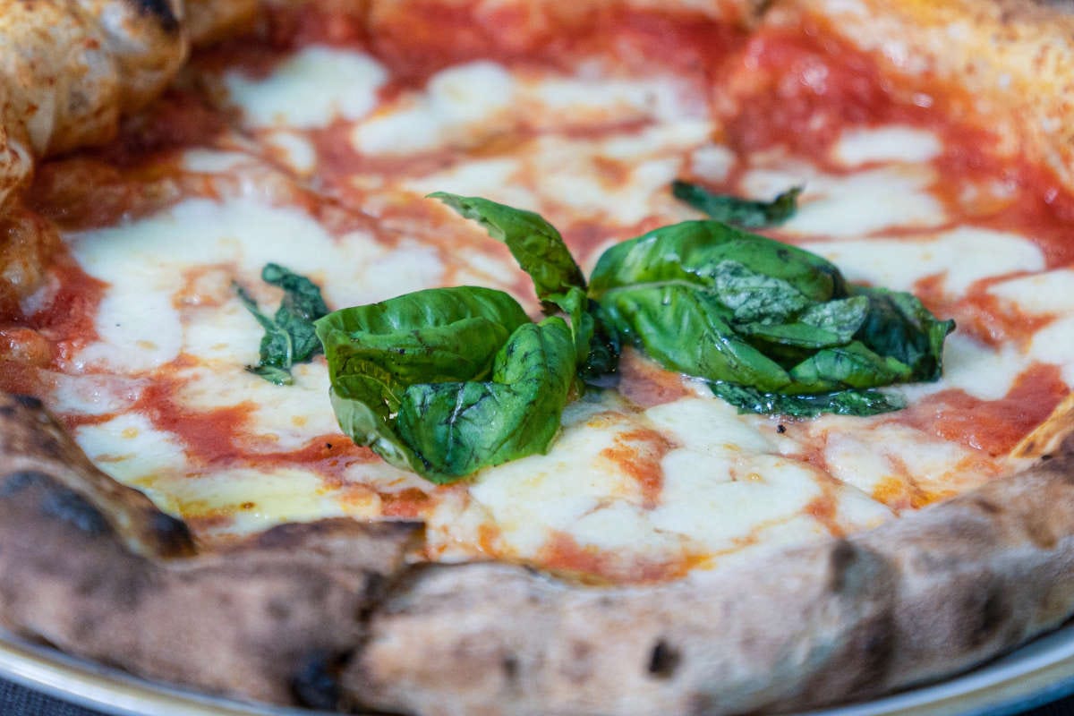 La pizza napoletana si esalta in Calabria con la formula Mammarè