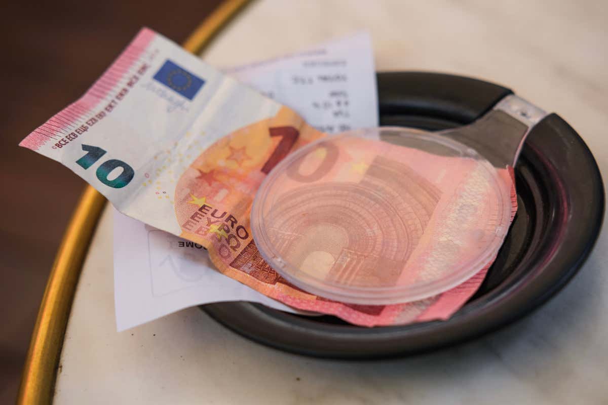 Mancia obbligatoria, sì o no? Il 5% che riaccende il dibattito sulla sala Mancia obbligatoria, sì o no? Il 5% che riaccende il dibattito sulla sala