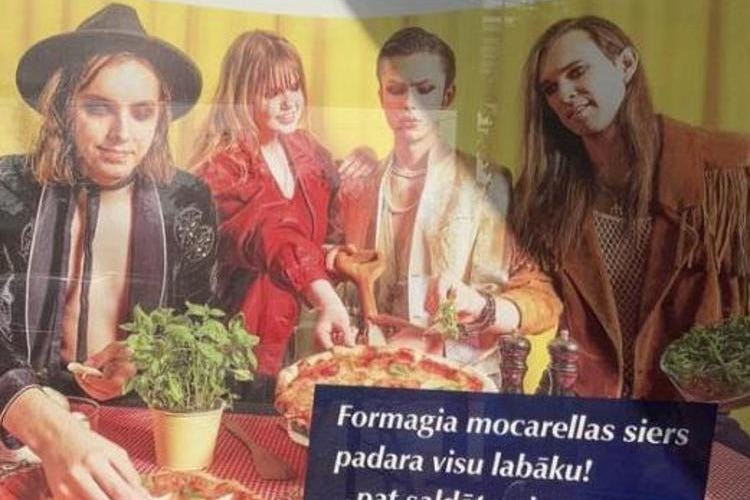 I finti Maneskin nella pubblicità della mozzarella in Lettonia. Fonte: Adnkronos Maneskin pubblicizzano la mozzarella? Mega fake in Lettonia