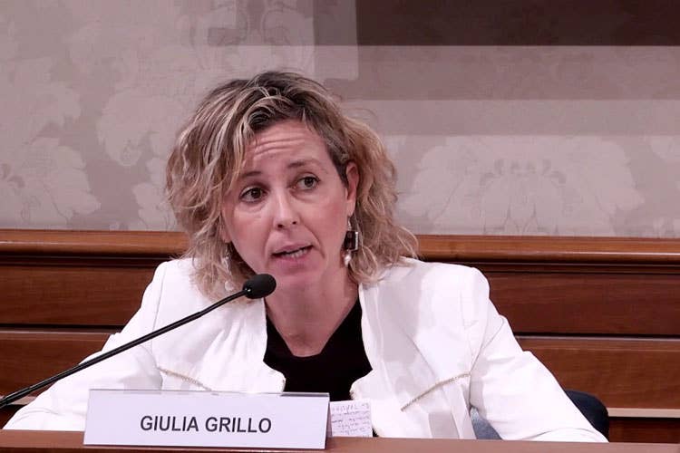 Giulia Grillo (Mangiare sano, a casa e fuori Intesa tra Fipe e ministero della Salute)