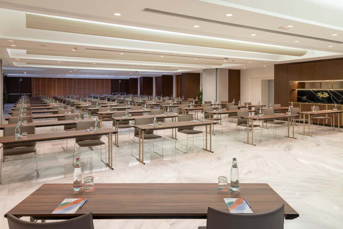 Meliá Milano e le sue sale congressi: eleganza, innovazione e sostenibilità Meliá Milano e le sue sale congressi: eleganza, innovazione e sostenibilità