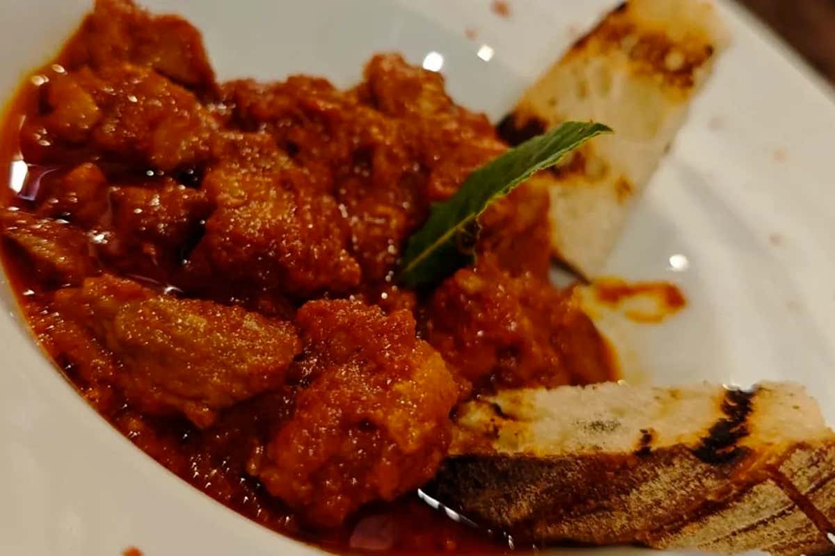 Il ristorante della ex calciatrice Donatella Bova dove la carne gioca in casa Il ristorante della ex calciatrice Donatella Bova dove la carne gioca in casa