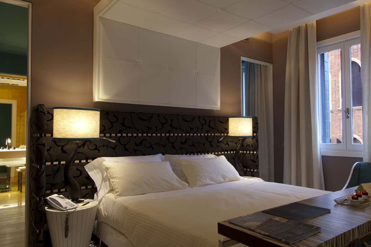 Venezia incontra Puglia, Abruzzo e Calabria all’Antinoo’s Lounge & Restaurant Venezia incontra Puglia, Abruzzo e Calabria all’Antinoo’s Lounge & Restaurant