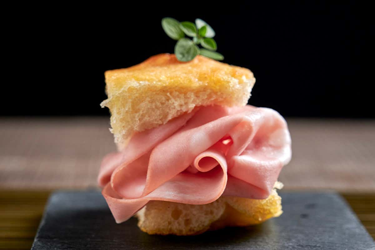 Dall'antica Roma alle tavole europee: la mortadella cresce e piace sempre di più
