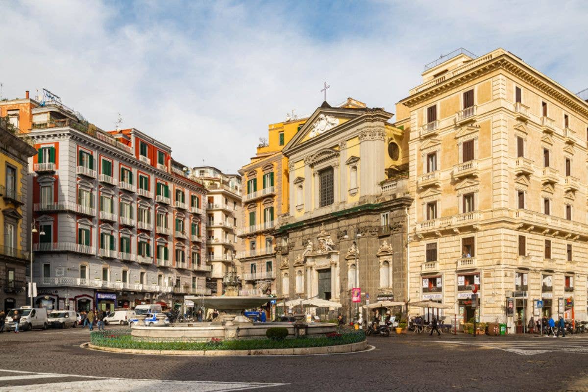 Vincenzo Capuano, nuova apertura a Napoli in piazza Trieste e Trento