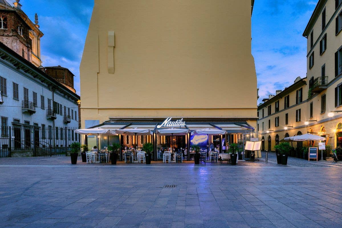 A Milano apre Nautilus, trattoria di mare con piatti che raccontano gli anni '80