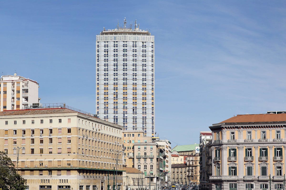 NH Napoli Panorama Hotel: lusso e vista mozzafiato nel cuore di Napoli