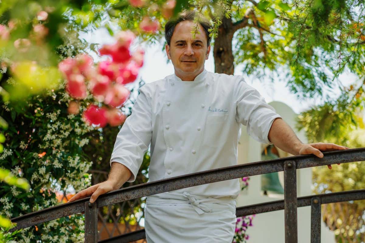 Di Costanzo smonta gli chef-attori: «Il cuoco non è una star, ma un custode»