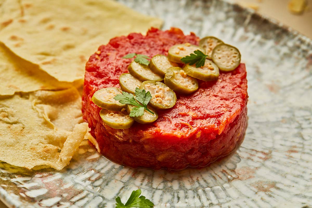 Tartare di pomodoro biologico Obicà, cucina tradizionale in un ambiente unico