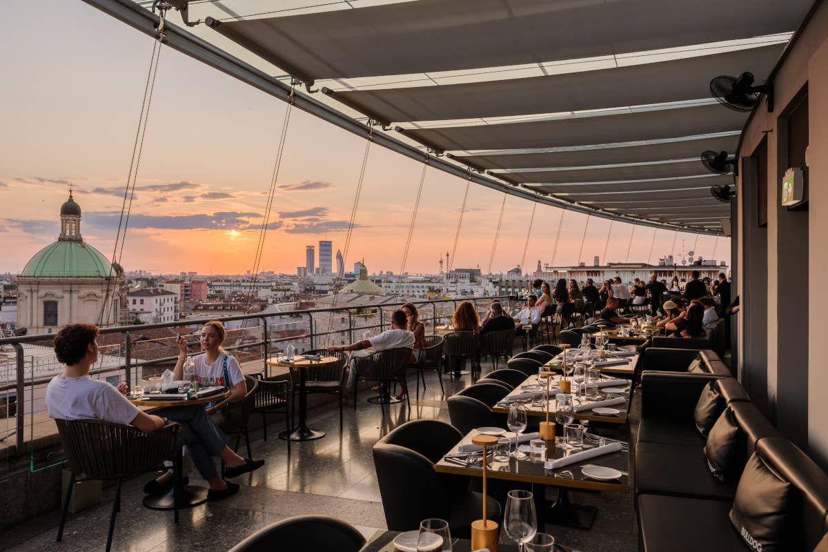 The Roof, una delle terrazze con vista più bella di Milano 