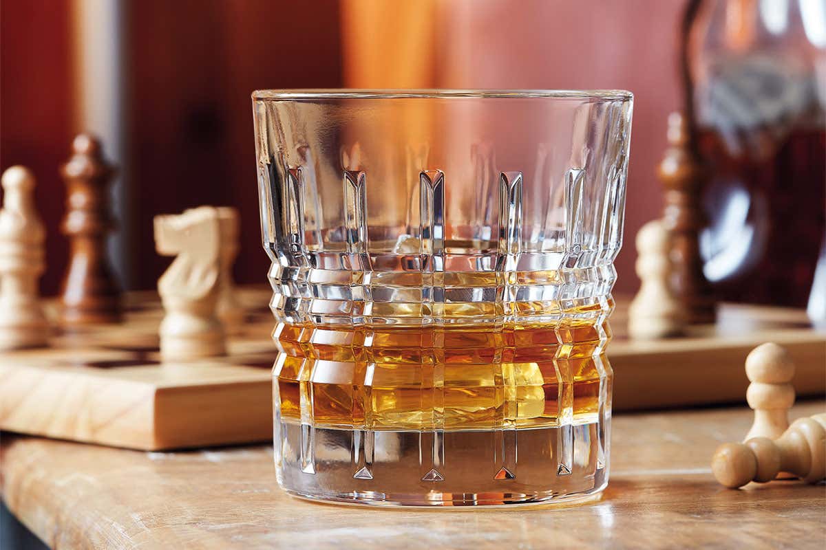 Tumbler basso Old Square Cocktail, estetica e resistenza Lo stile dei nuovi bicchieri Arcoroc