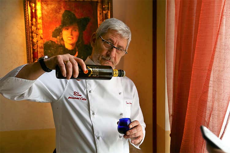 Abbiamo sollevato la toque a Tano Simonato: tenace, determinato, libero