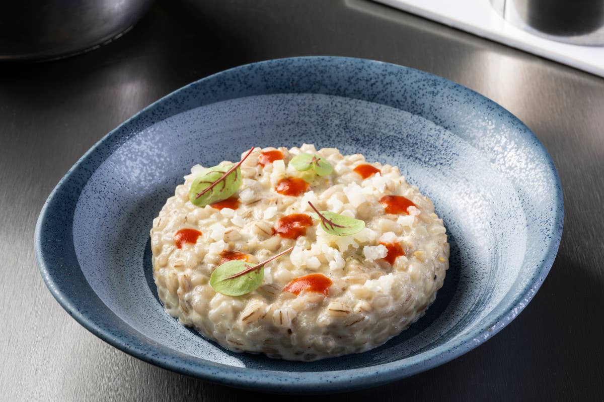 Orzotto in crema di cavolfiori, limone e salsa piccante