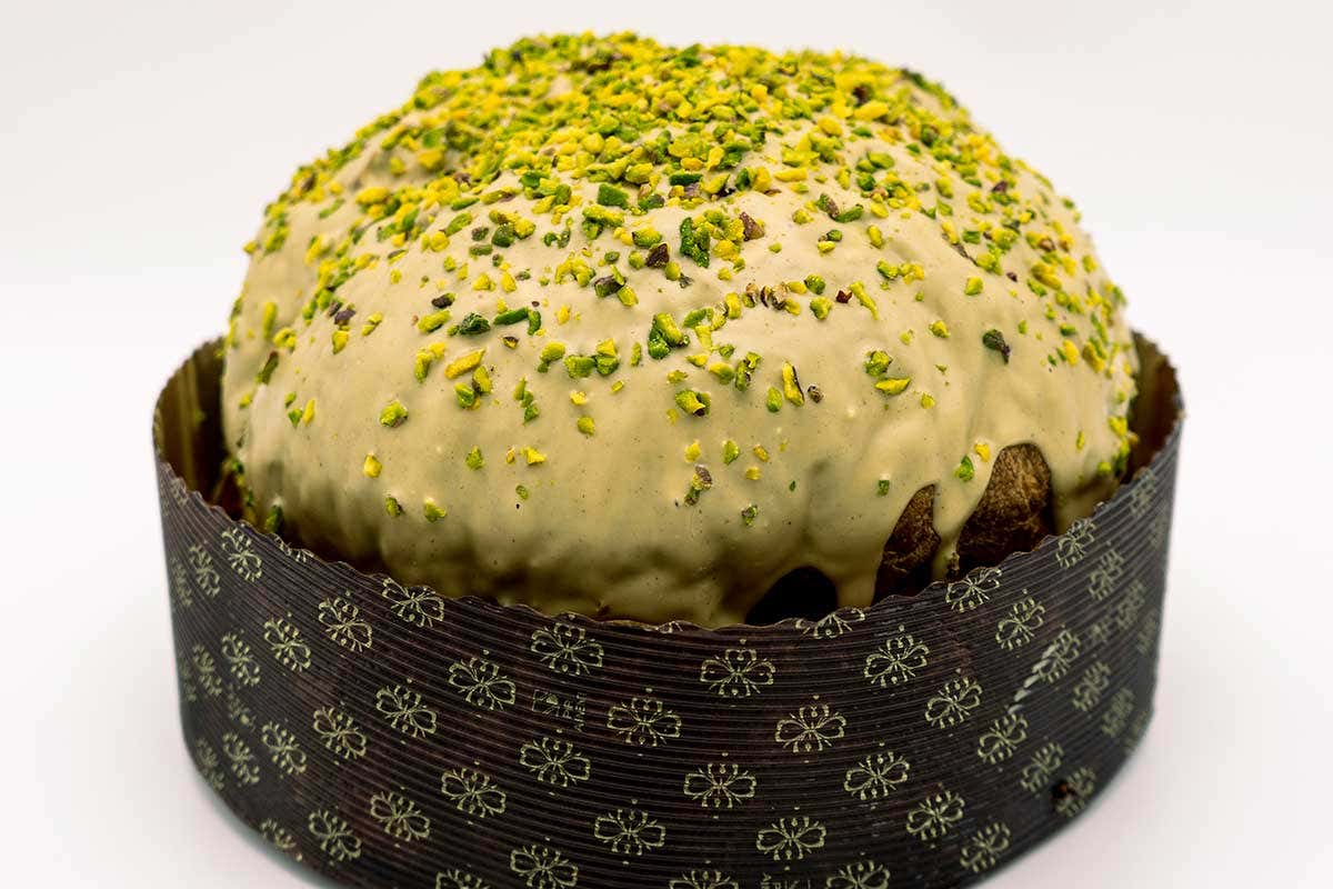 Il panettone al pistacchio, la novit&agrave; del Natale 2021 del ristorante San Domenico di Imola Tripletta di panettoni per il Natale targato San Domenico