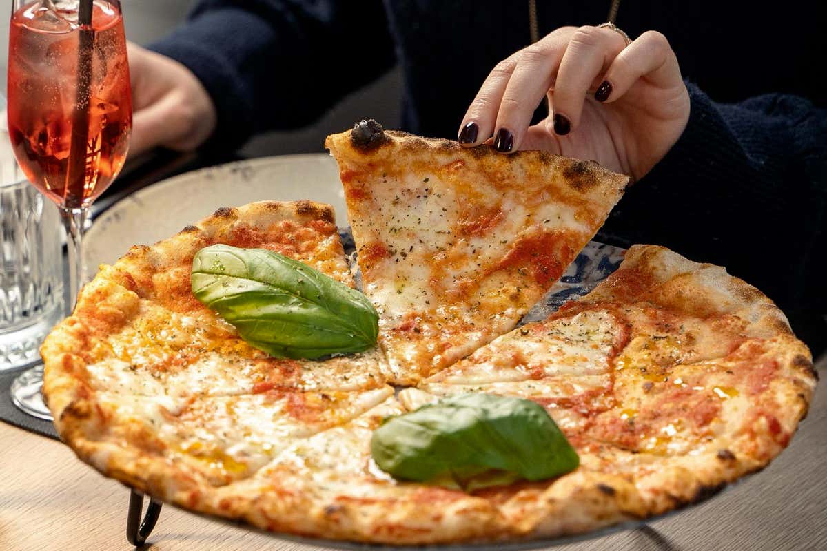 A Palermo la pizzeria di Daniele Vaccarella con 7 impasti e ingredienti siciliani A Palermo la pizzeria di Daniele Vaccarella con 7 impasti e ingredienti siciliani
