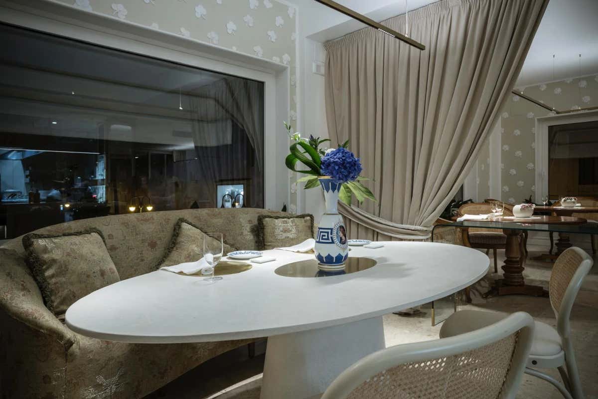 Il Charleston riapre a Palermo con menu che racconta la sua storia Il Charleston riapre a Palermo con menu che racconta la sua storia