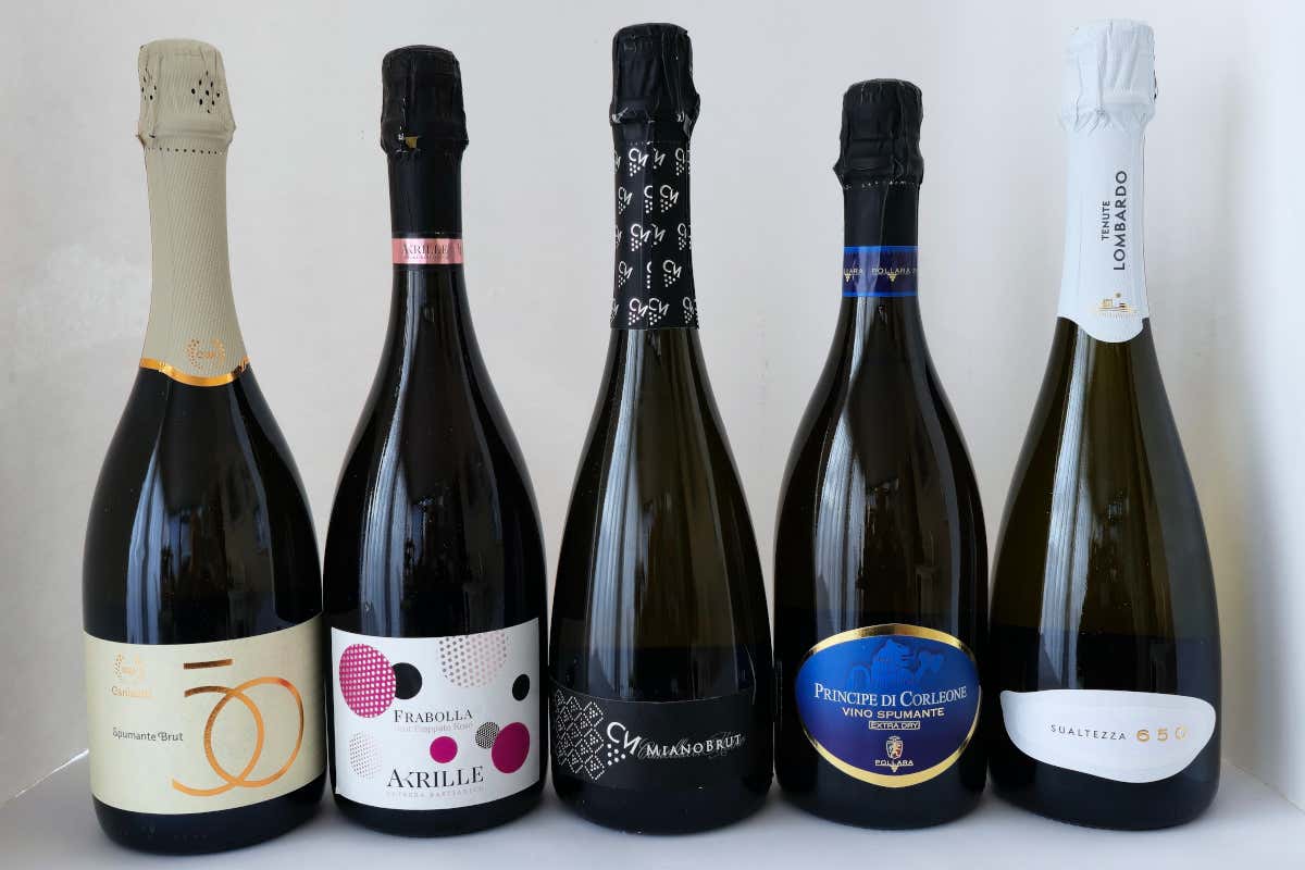 Dal Brut al Rosé: i migliori spumanti della Sicilia in Metodo Martinotti Dal Brut al Rosé: i migliori spumanti della Sicilia in Metodo Martinotti