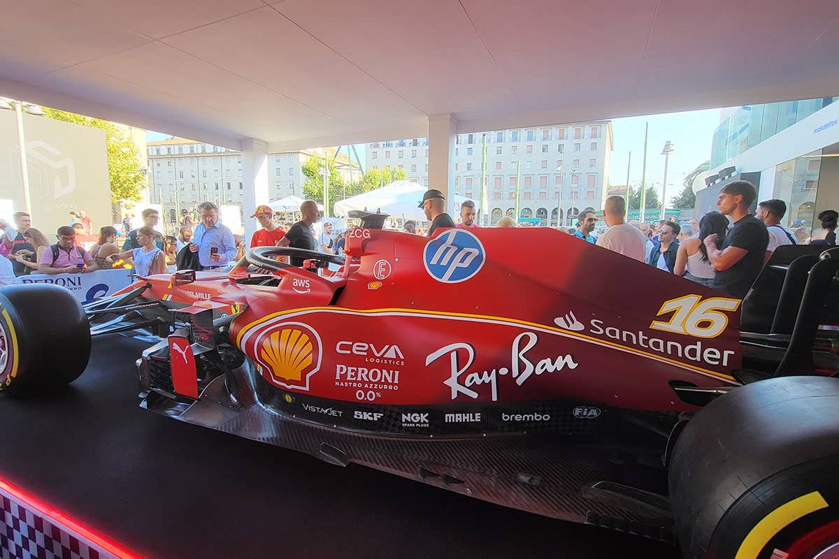 The House of Peroni Nastro Azzurro 0.0% per il Gp d'Italia con Charles Leclerc