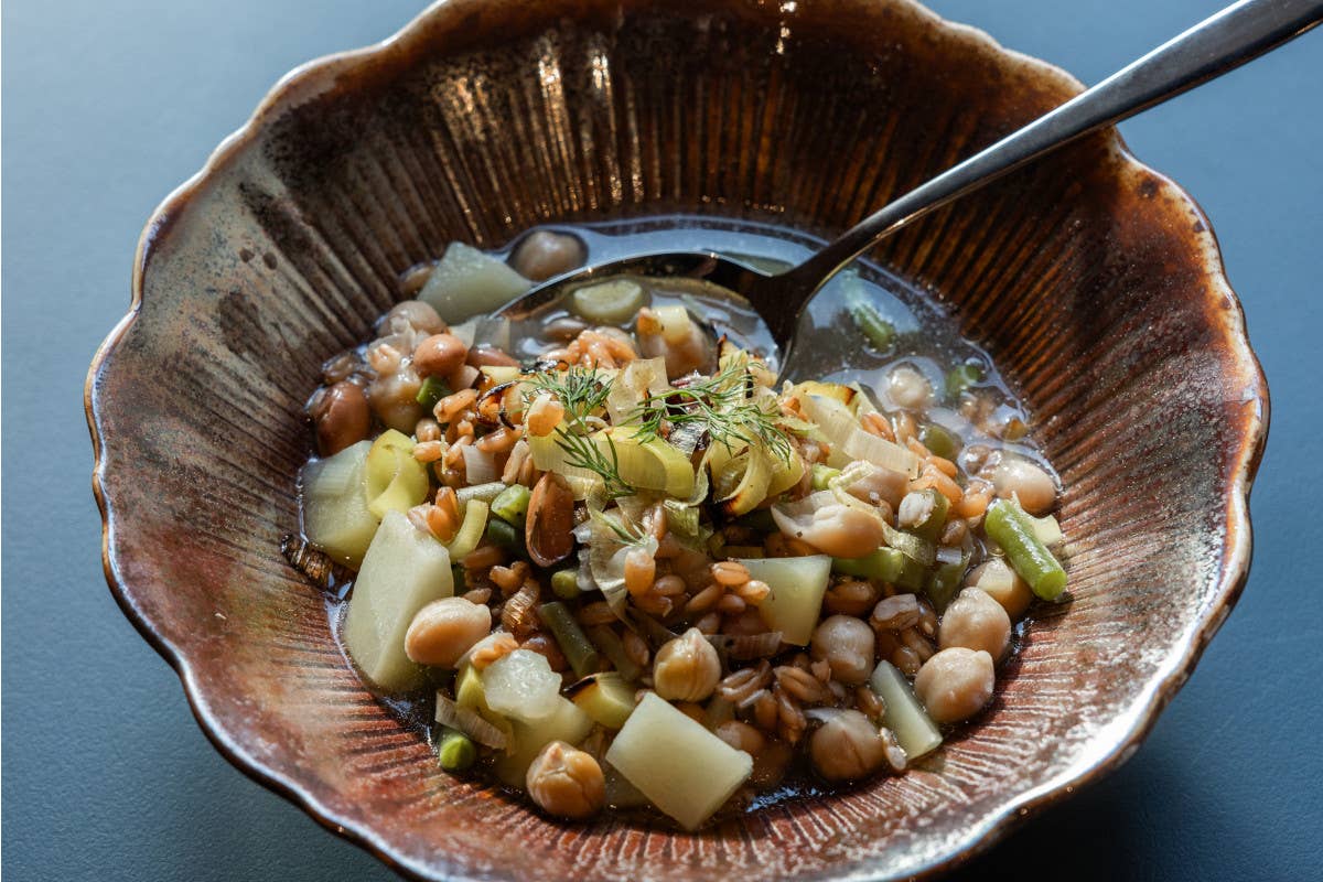 Caffè d'autore e cucina vegetale da Cartoline a Milano