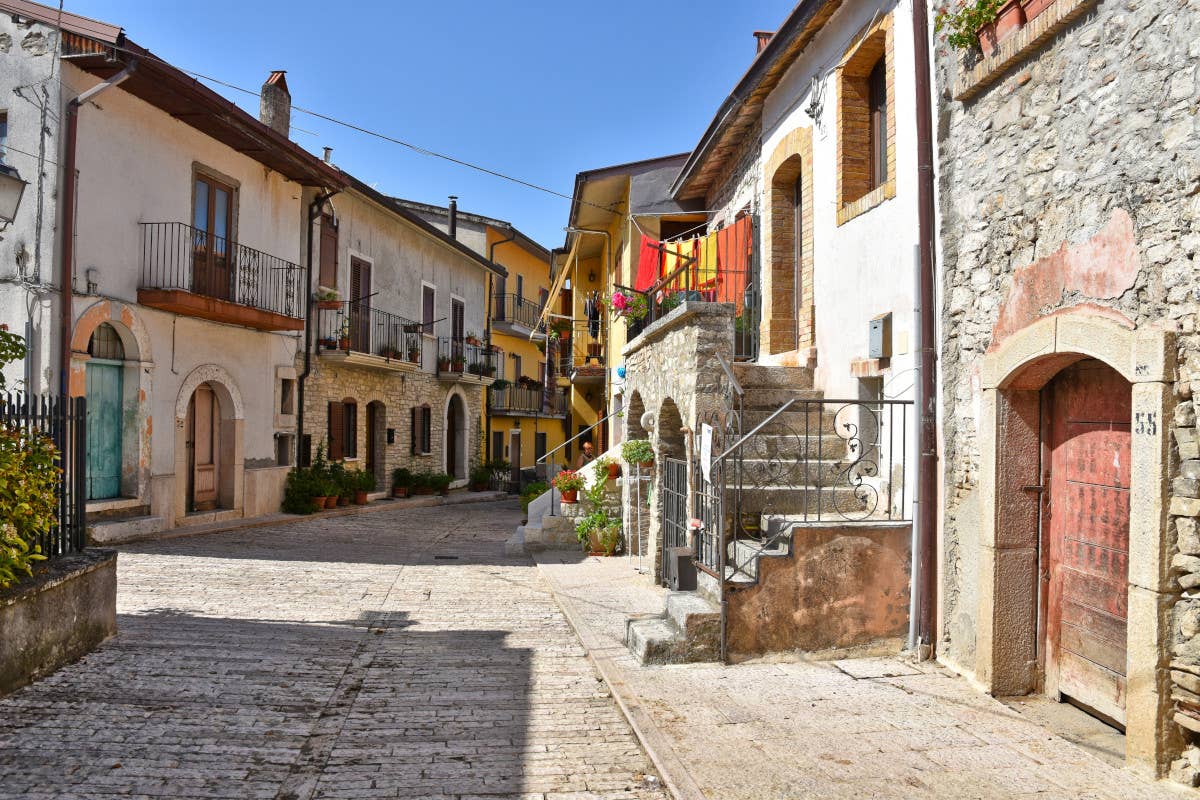 Il borgo di Pietrelcina  Turismo religioso ecco cinque mete in cui si incontrano fede cultura e... gusto