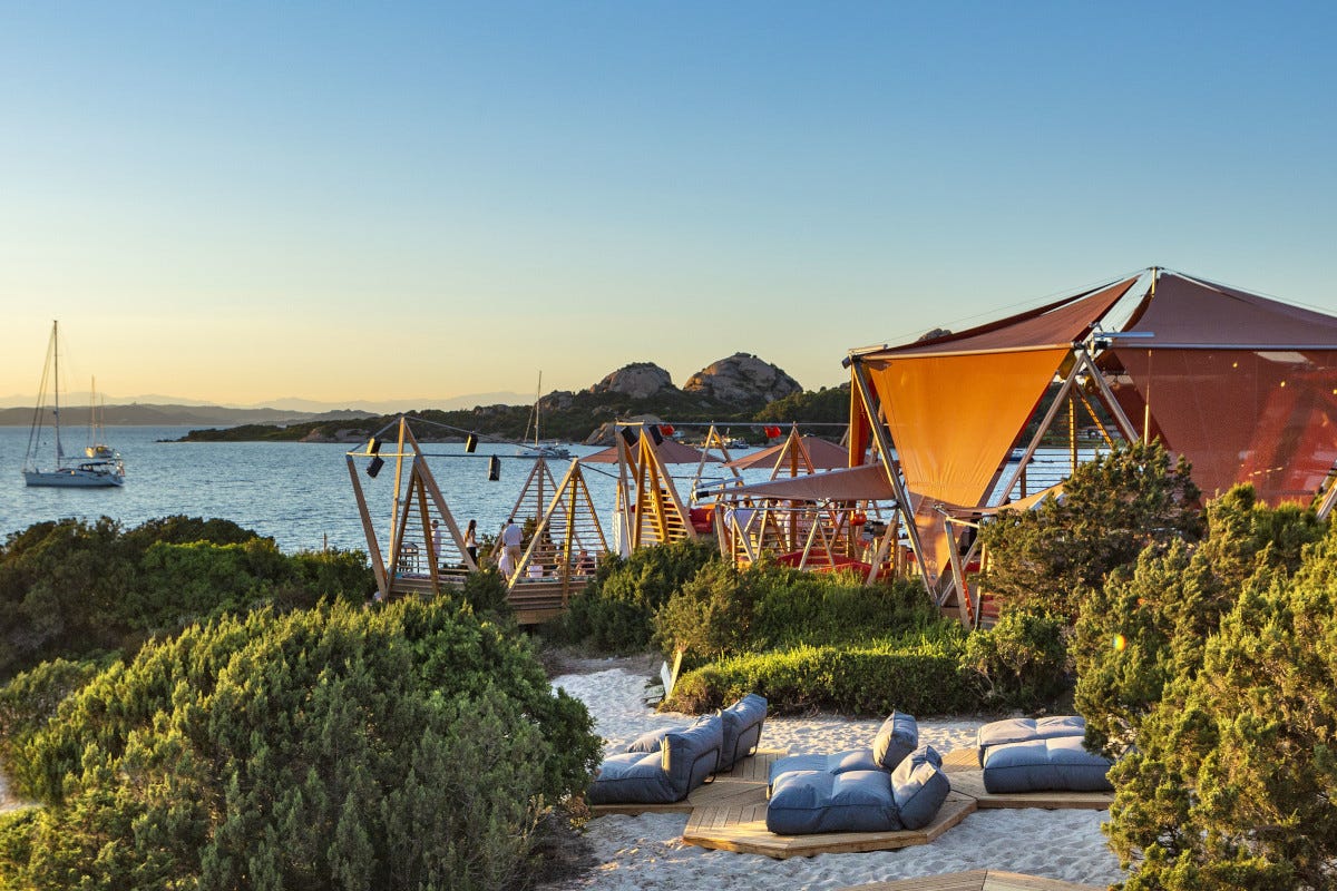 Al 7Pines Resort la Sardegna del lusso, del gusto e del silenzio 