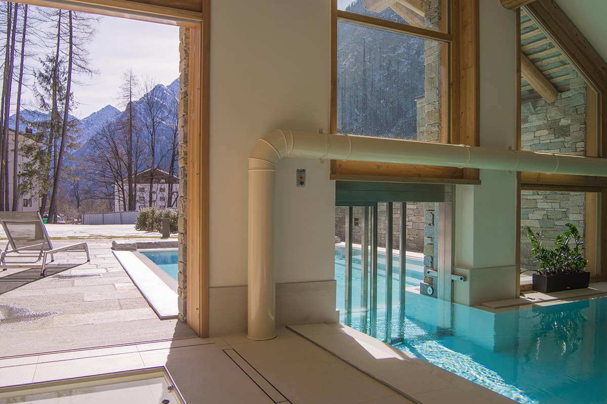 La piscina Sulla neve del Monte Rosa in una tipica casa Walser: ecco Mira Alagna Mountain Resort