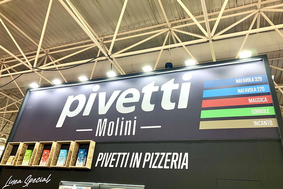 Pivetti in pizzeria: formazione in primo piano a Napoli 
