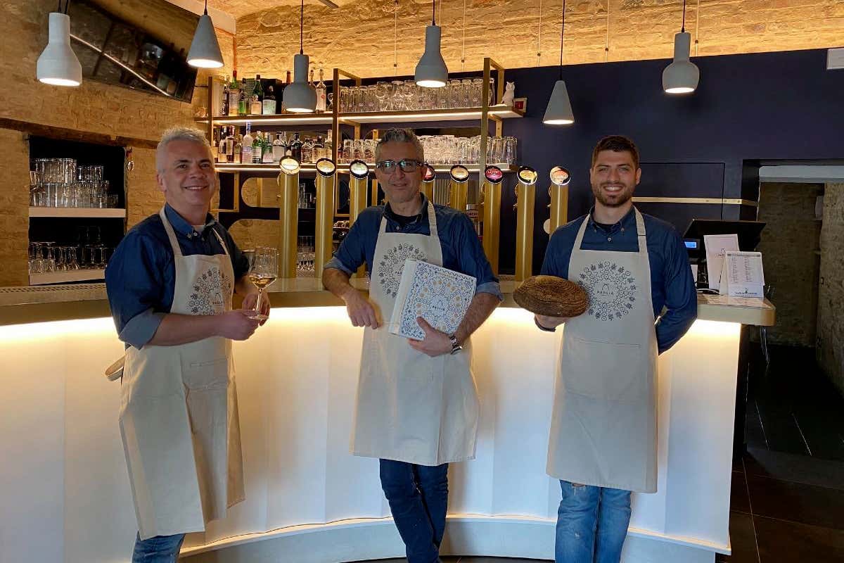 Lo staff della pizzeria Pagli&agrave; Pizza e Fichi, impasto versatile che soddisfa ogni palato