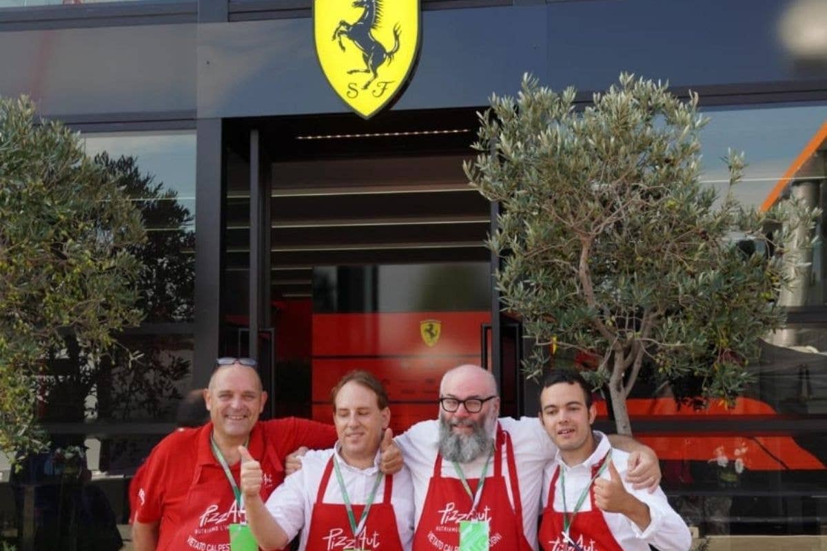 I ragazzi di PizzAut protagonisti a Monza creano una pizza dedicata al Gran Premio