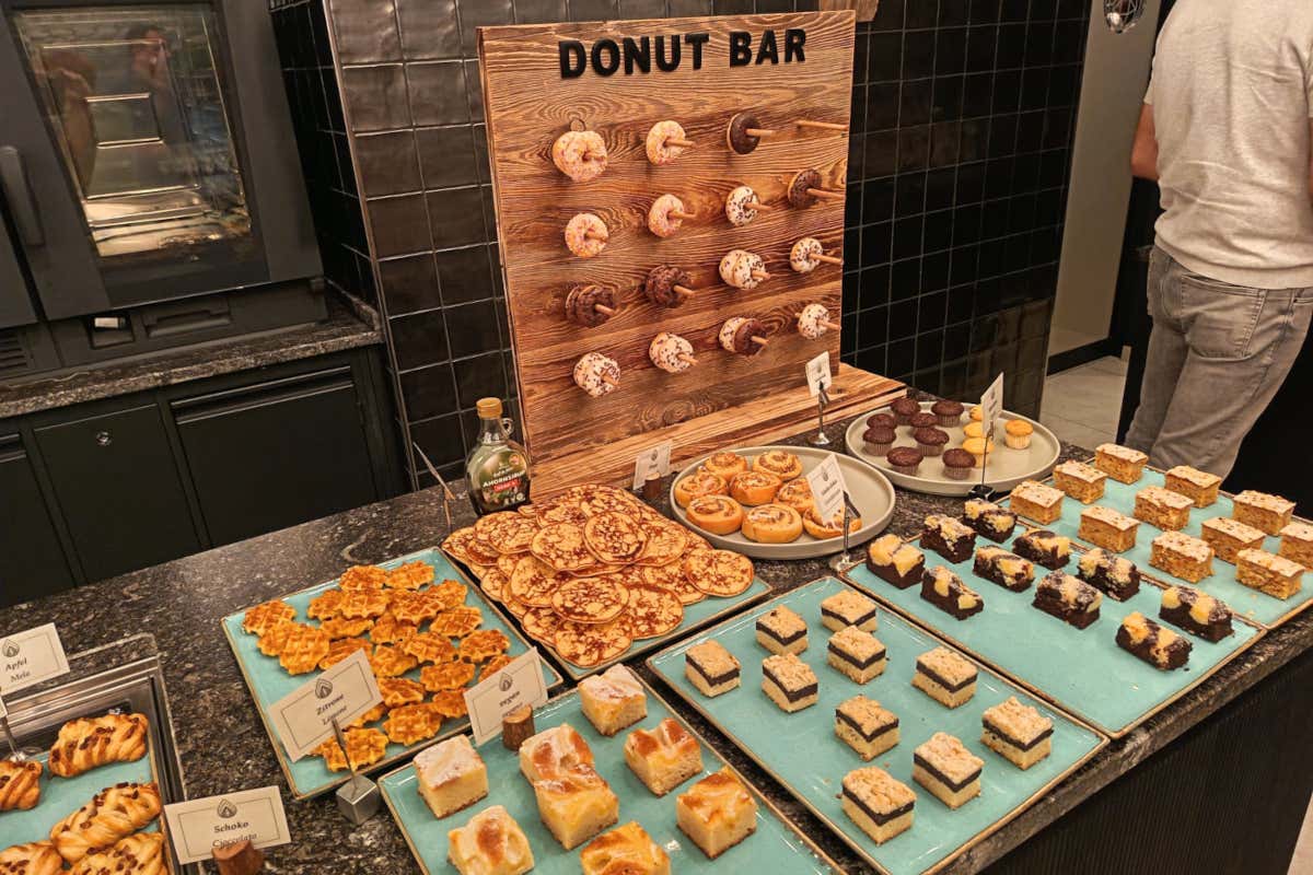 Benessere tra le Alpi: l'hotel dove vivere l’autunno tra Sky Pool, saune e natura