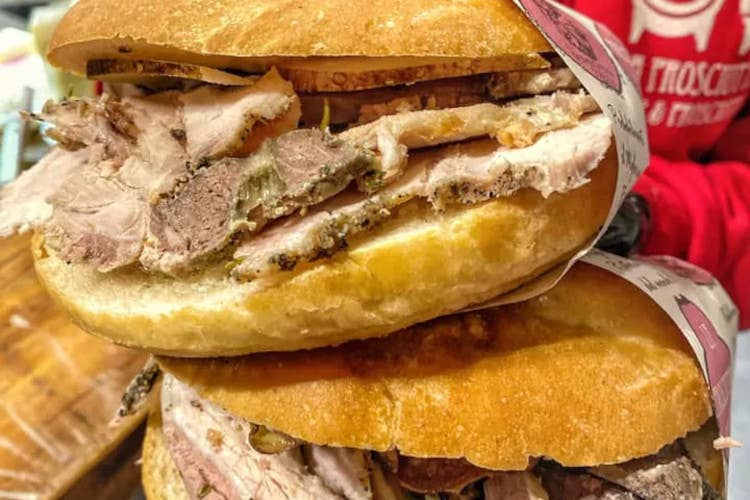 La porchetta de La Prosciutteria  A Bologna “La Prosciutteria” si allarga: 40 posti in più in via Oberdan