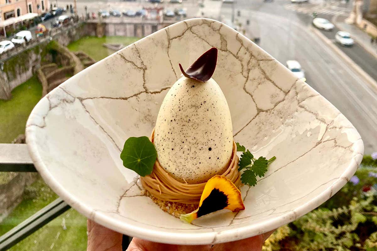 Sapevi che il Colosseo si può mangiare? A Roma lo trovi tra i dessert di un ristorante stellato