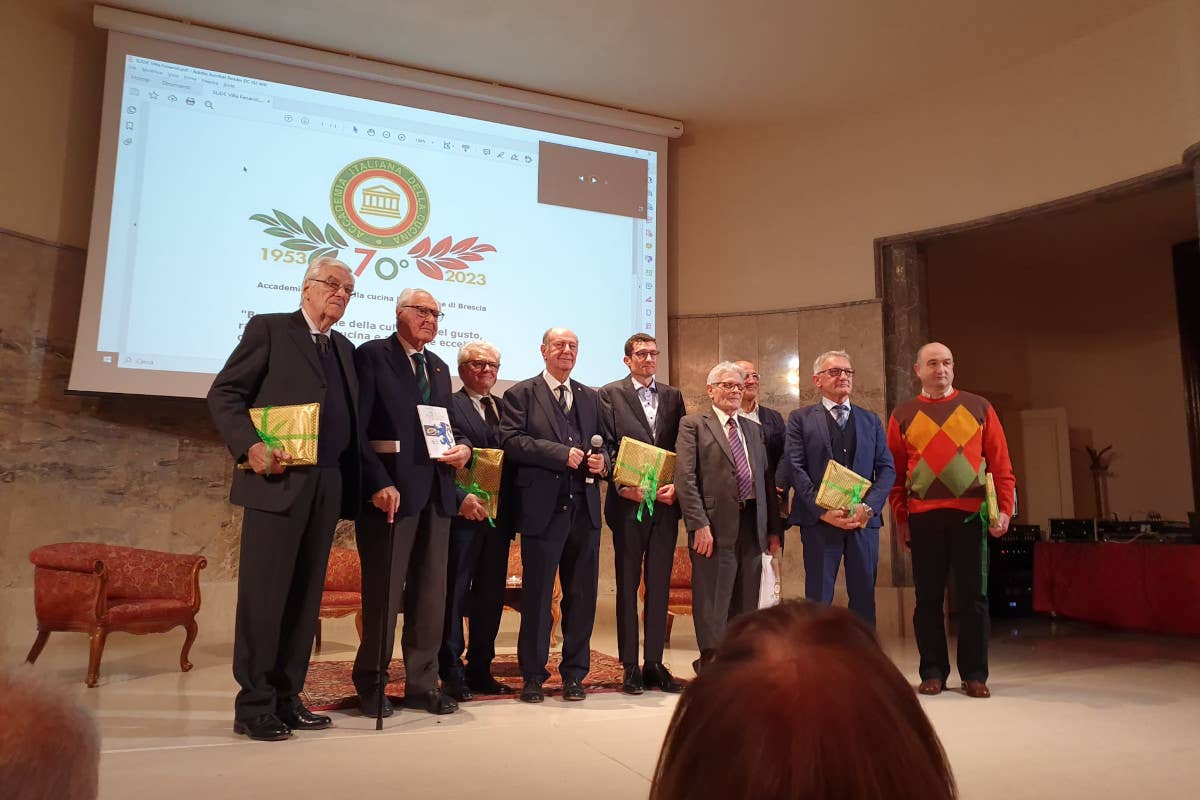 Brescia “Capitale del Gusto”: premiati il salame di Montisola e il dolce Bossolà