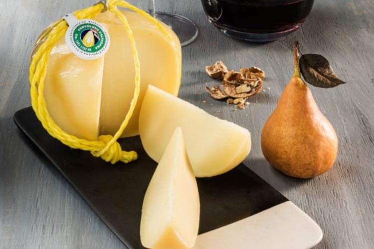 Tre consorzi italiani si uniscono per dare vita alla “Generazione formaggi”