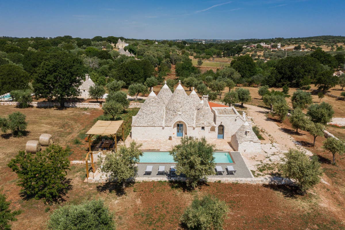 Ville e trulli di Puglia Paradise sono immersi nella natura e hanno una piscina privata Puglia Paradise un nuovo approccio al turismo di lusso