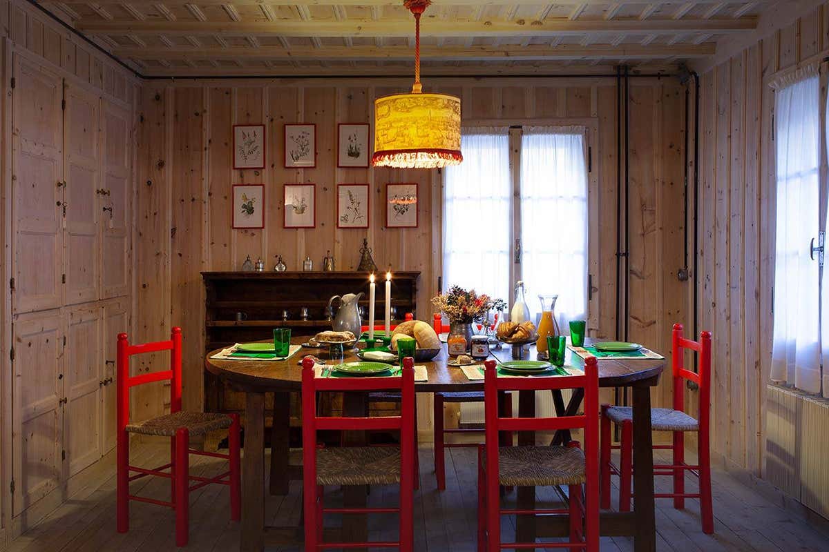 La casa è piena di ricordi. Fonte: qchouse.it La casa è piena di ricordi Se L’amore non va in vacanza, voi prenotate una di queste case