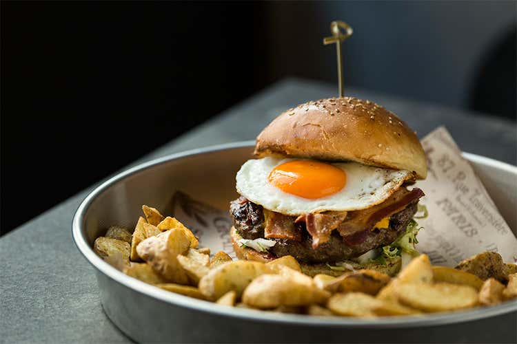 Queen Bee, l’ape regina del gusto Nuovo locale all day long a Roma Queen Bee, l’ape regina del gusto Nuovo locale all day long a Roma