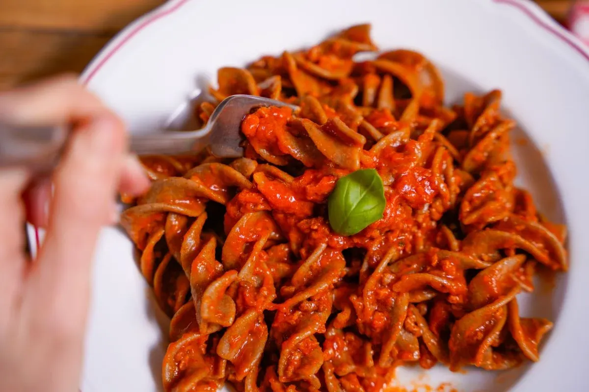 Miscusi lancia il nuovo ragù vegetale che abbraccia il pianeta