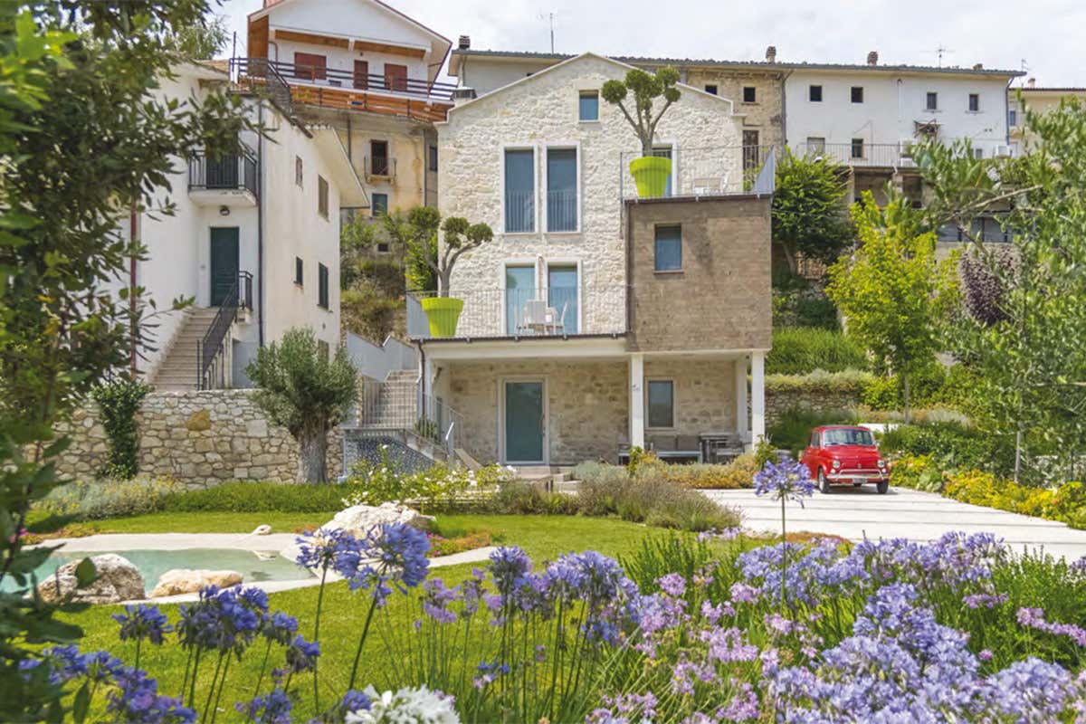 [[La Grotta dei Raselli]], accoglienza ai piedi della Maiella