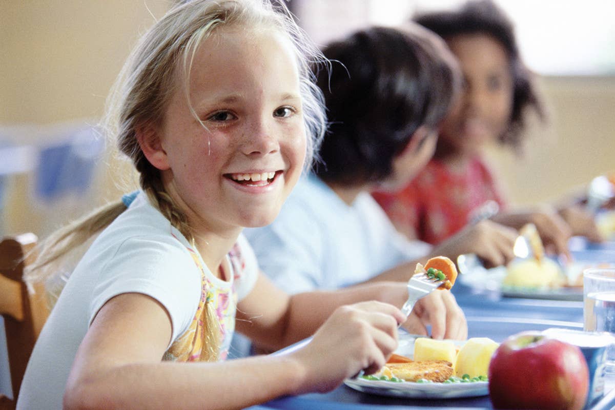 Flessibilità e qualità nelle mense scolastiche? La soluzione è iVario Pro di Rational